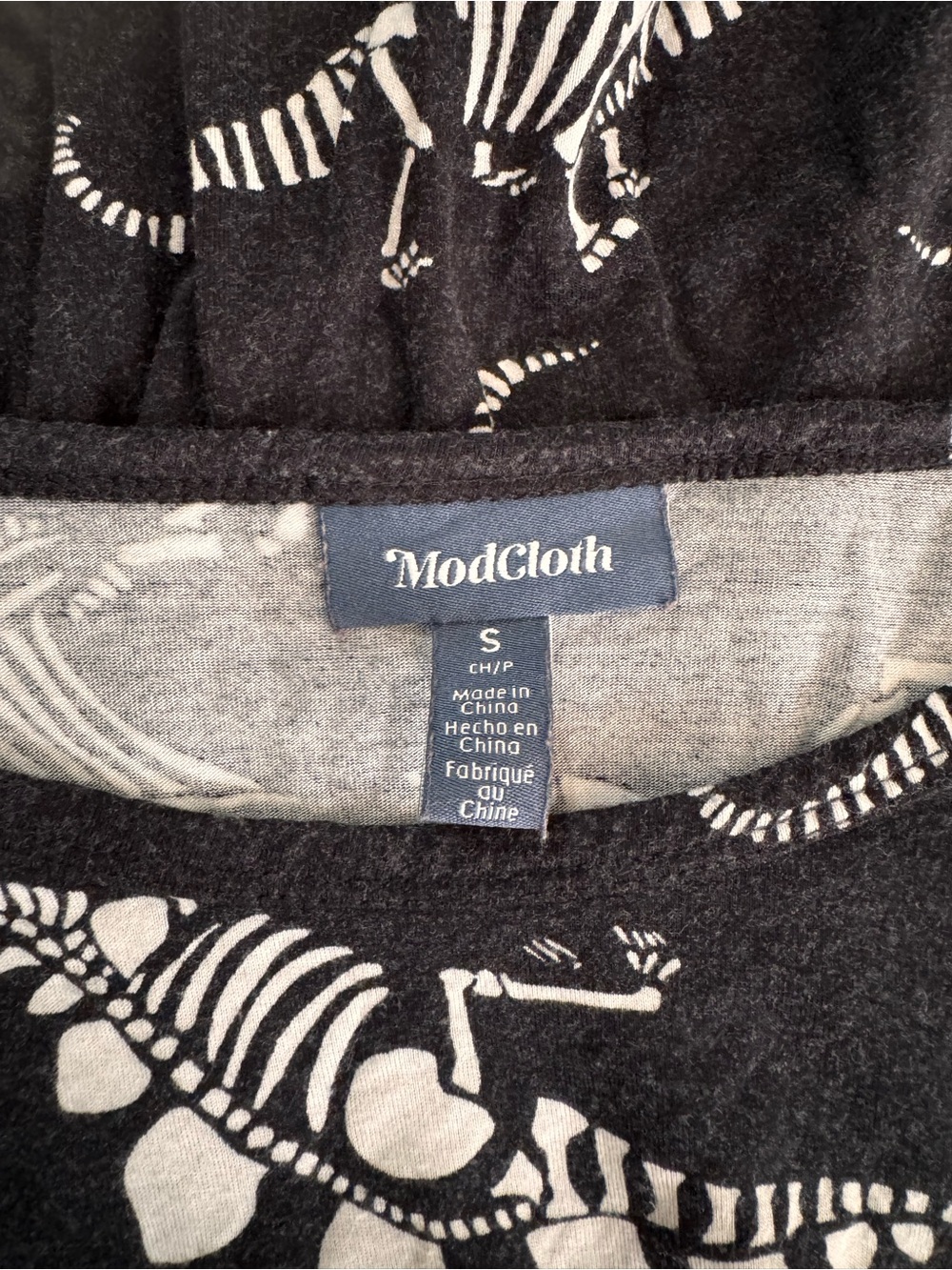 Black Dinosaur Skeleton Print Long Sleeve Top - Picture 5 of 6